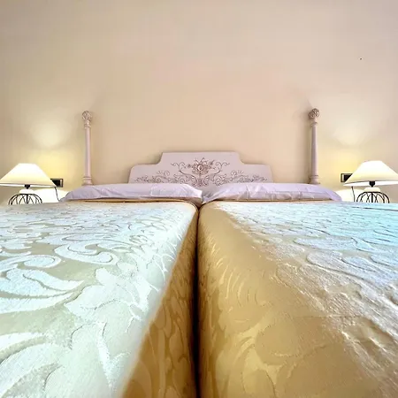 Junior With Pool Or Sea View, Wifi And Heated Pool Διαμέρισμα *
