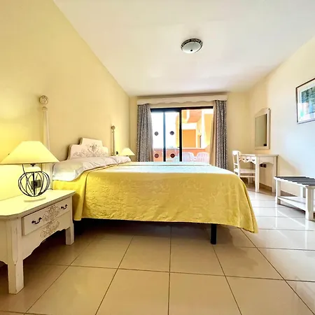 Junior With Pool Or Sea View, Wifi And Heated Pool * San Miguel de Abona