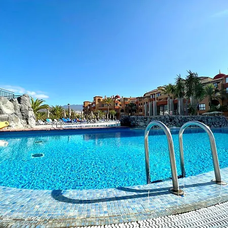 Junior With Pool Or Sea View, Wifi And Heated Pool Apartman